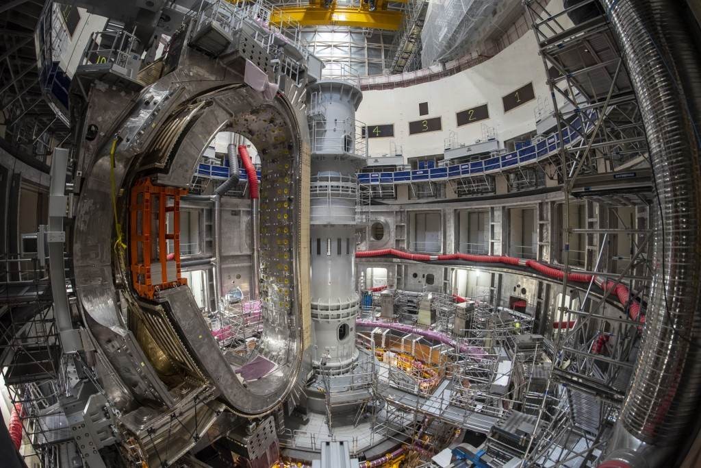 ITER magnetic fusion device