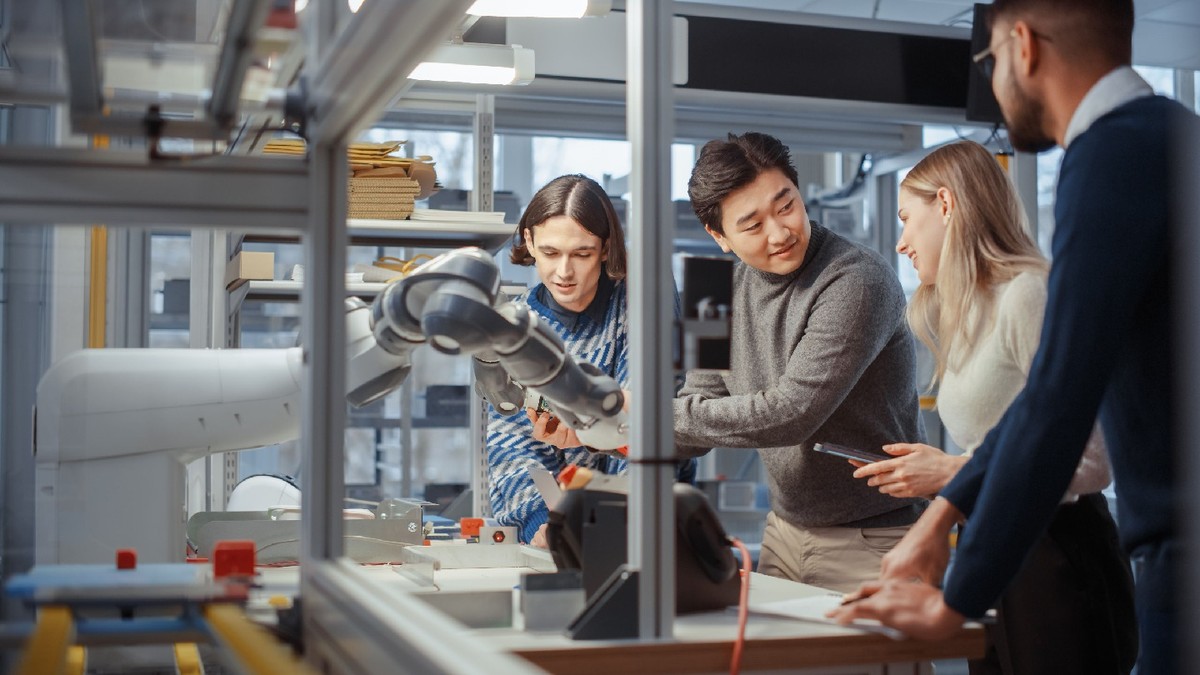 A group of students in a lab