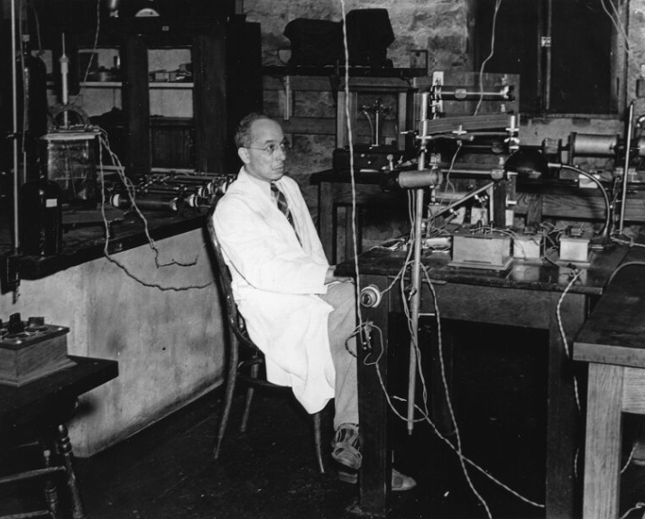 Photo of physicist Elmer Imes