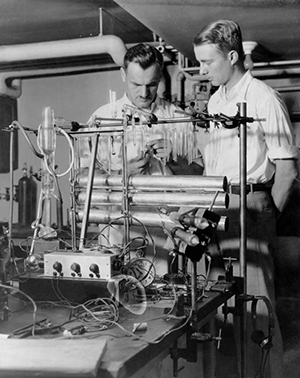 Nobel Laureate Arthur Compton, left, with young graduate student Luis Alvarez in 1933.