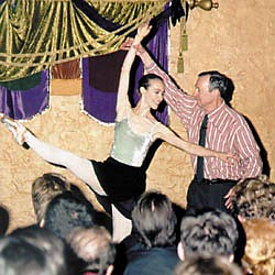 fest12.jpg - 21276 Bytes Ken Laws and his best ballerina demonstrate the physics of dance. 