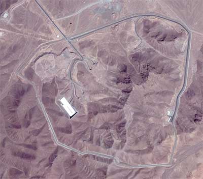 Air shot above Iranian nuclear facility